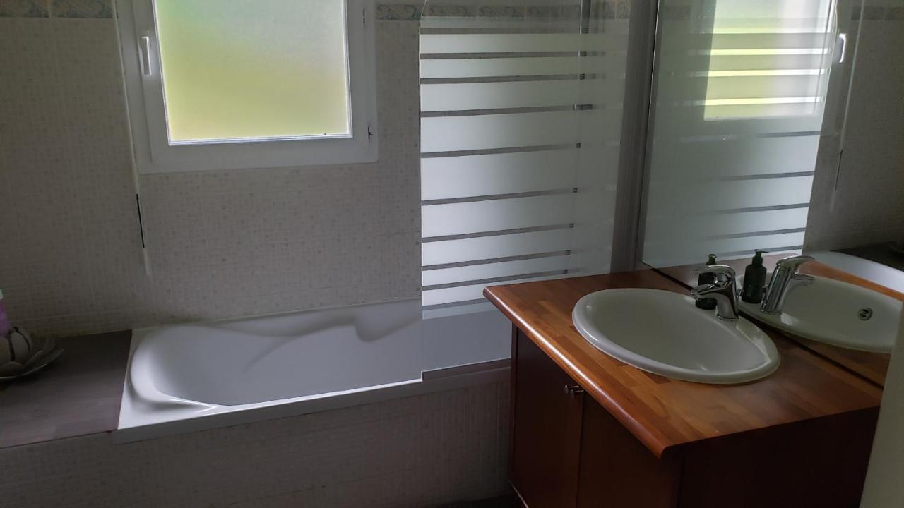 Le Calme Bed & Breakfast Plessé Екстериор снимка