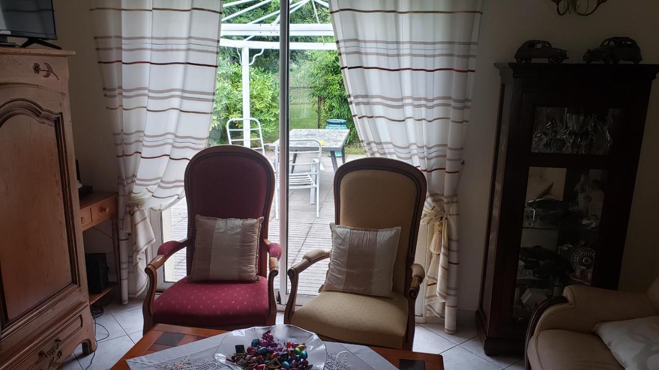Le Calme Bed & Breakfast Plessé Екстериор снимка